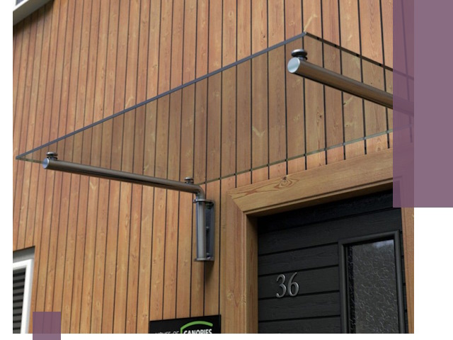 Стеклянные козырьки на входы и фасады в Саранске