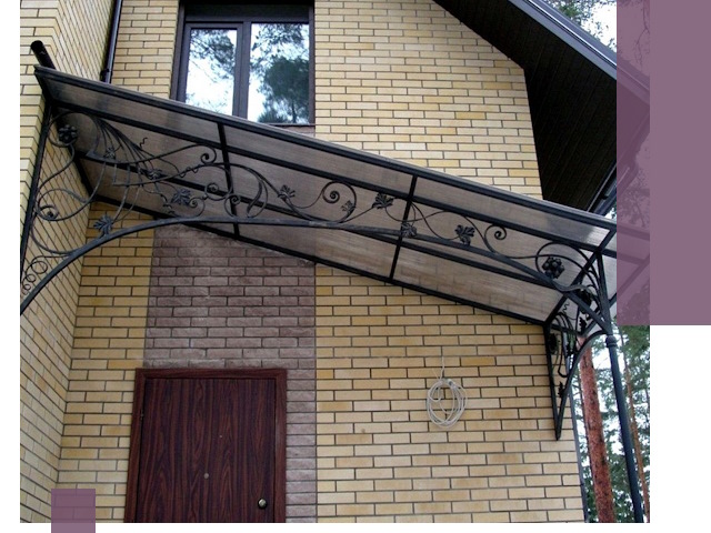 Односкатные козырьки из металла под ключ в Саранске